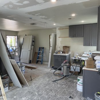 Universal Trades Handyman - Drywall and recessed lighting install - Electricians Near Me Universal Trades Handyman - Drywall and recessed lighting install - Electricians Near Me