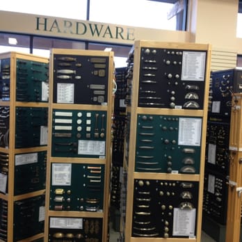 Lee Valley - Lee Valley Hardware displays - Hardware Stores Near Me - Colwood, British Columbia