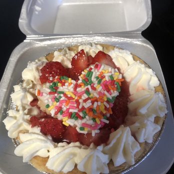 Sweet Revenge - Strawberry pop tart - Desserts Near Me - Honolulu, Hawaii