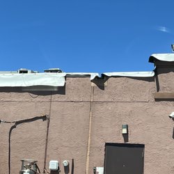 Wendy's - Roof issues so no inside eating ??? Mold ? Sanitary ??