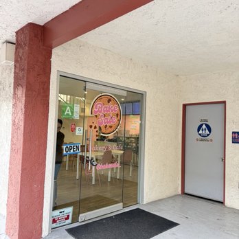 Bake Sale Bakery & Cafe - Outside - Coffee & Tea Near Me - Azusa, California