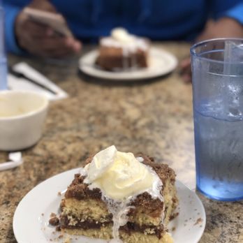 Carolyn's Cafe - Breakfast & Brunch Near Me - Redlands, California
