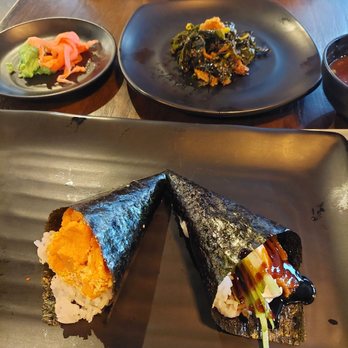 Yoshi Mame - Spicy Tuna & Eel hand rolls/ Poke salad 5-6-23 - Sushi Bars Near Me - Albuquerque, New Mexico