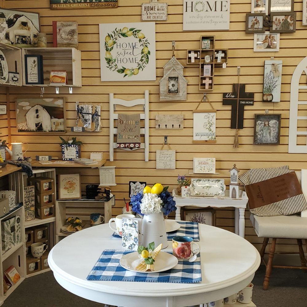 LAMBERTS BIBLES & GIFTS Updated September 2024 19 Photos 10460