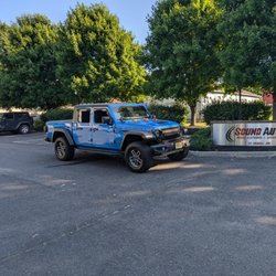 Sound Auto - Wrangler Gladiator in for a full system upgrade