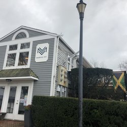 The Hamlet Green - The Hamlet Green Shopping Centre in Hampton Bays NY