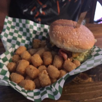 Dundee's Bar and Grill - Husbands monster burger, juicy, flavorful oozing cheese - Breakfast & Brunch Near Me - Seaside, Oregon