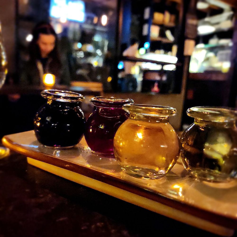 Venice Beach Wines - Wine flight - Wine Bars Near Me - Venice, California Venice Beach Wines - Wine flight - Wine Bars Near Me - Venice, California