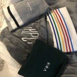 Yong's Embroidery - Embroidery