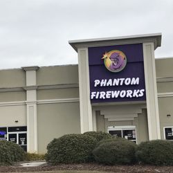 Phantom Fireworks of Roswell - Fireworks warehouse
