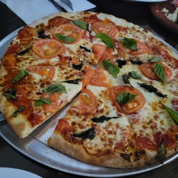 Fenimore's Table - Pizza - Chicken Wings Near Me - Cooperstown, New York