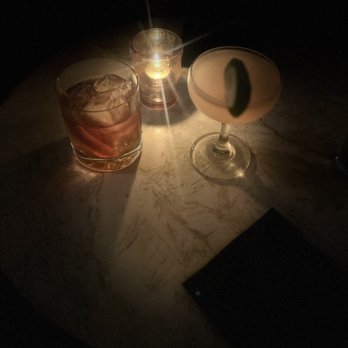 Garage - Gimlet and an old-fashioned - Cocktail Bars Near Me - Austin, Texas Garage - Gimlet and an old-fashioned - Cocktail Bars Near Me - Austin, Texas