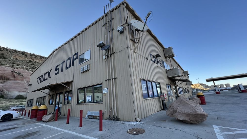 SPEEDY’S TRUCK STOP Updated October 2024 84 Photos & 29 Reviews