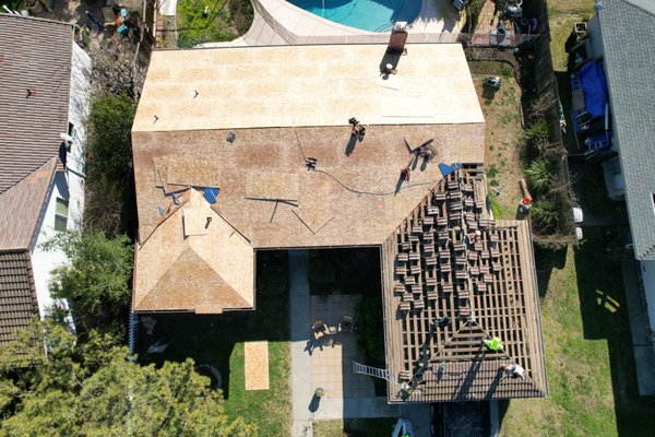 Integrity roofing Logo