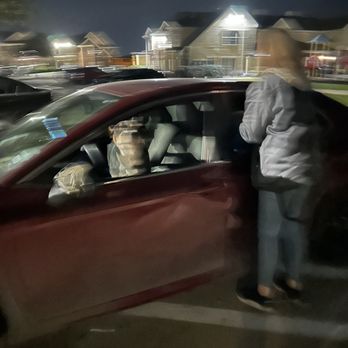 IHOP - The weirdo delivery driver & her huge barking dog - Breakfast & Brunch Near Me - Fort Worth, Texas IHOP - The weirdo delivery driver & her huge barking dog - Breakfast & Brunch Near Me - Fort Worth, Texas