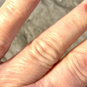 Lagi Spa And Nails - My pinky nail shows a rim of polish under my nail - Nail Salons Near Me - Draper, Utah