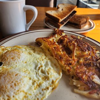 Jason's Cafe - Eggs overeasy and hash browns. - American Near Me - Menlo Park, California Jason's Cafe - Eggs overeasy and hash browns. - American Near Me - Menlo Park, California