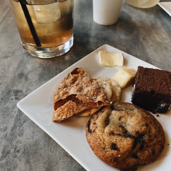 Greige Patisserie - Wine Bars Near Me - Milwaukee, Wisconsin