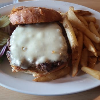 Santa Fe Bite - The 10 ounce cheeseburger - American Near Me - Santa Fe, New Mexico