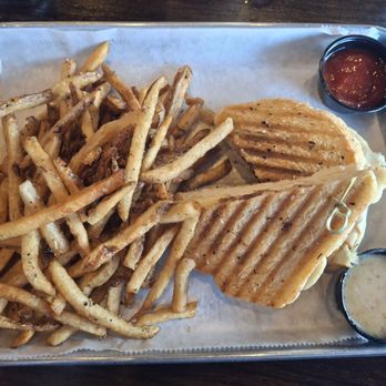 Melt Kitchen and Bar - New American Near Me - Greensboro, North Carolina