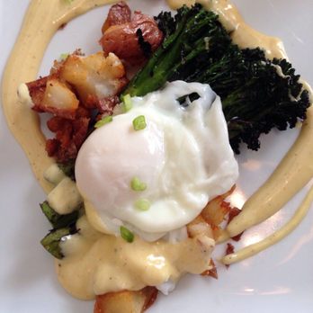 Boulevard Bistro - The special broccolini with poached egg yummy!!! - New American Near Me - Elk Grove, California