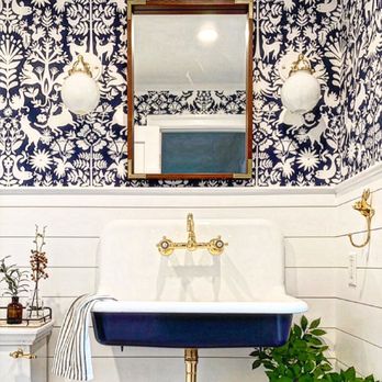 Masterpiece Wallcoverings Team - Dazzling wallpaper installation (wallpaper hanging) job - Wallpapering Near Me Masterpiece Wallcoverings Team - Dazzling wallpaper installation (wallpaper hanging) job - Wallpapering Near Me
