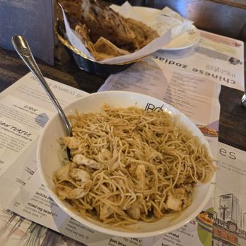 Inchin's Bamboo Garden - Paratha and chicken hakka noodles (no veggehs) - Indian Near Me - Williamsville, New York