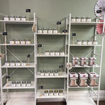 Limerick Candle & Vintage Reads - Candle Stores Near Me - Dubuque, Iowa Limerick Candle & Vintage Reads - Candle Stores Near Me - Dubuque, Iowa