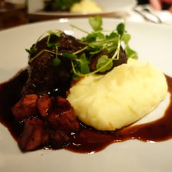 Oxkind (såå mört) med tryffelpuré