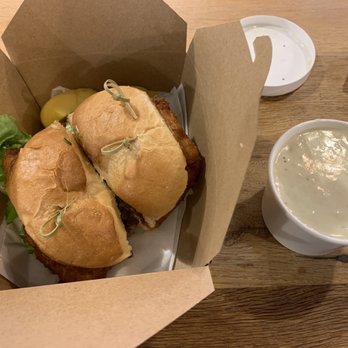 Red's Best - Fish sandwich and small serving of clam chowder (comes with oyster crackers) - Seafood Near Me - Boston, Massachusetts Red's Best - Fish sandwich and small serving of clam chowder (comes with oyster crackers) - Seafood Near Me - Boston, Massachusetts