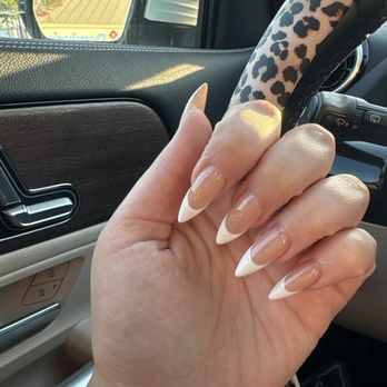 Chloe Nail Lounge - Nail Salons Near Me - Orange, California