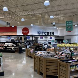 Schnucks Lindenwood - Remodeling is happening now