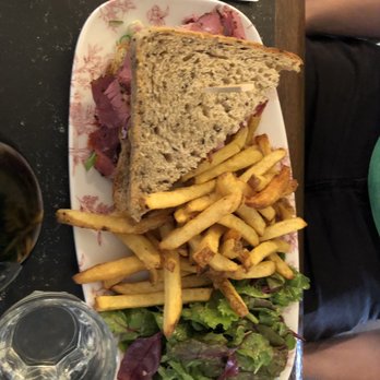La Belle Équipe - Bistros Near Me - Paris, 75 La Belle Équipe - Bistros Near Me - Paris, 75