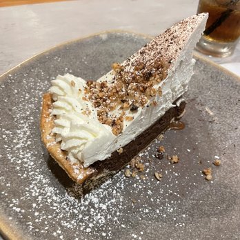 Moku Kitchen - Chocolate pie - A++++ - Cocktail Bars Near Me - Honolulu, Hawaii Moku Kitchen - Chocolate pie - A++++ - Cocktail Bars Near Me - Honolulu, Hawaii