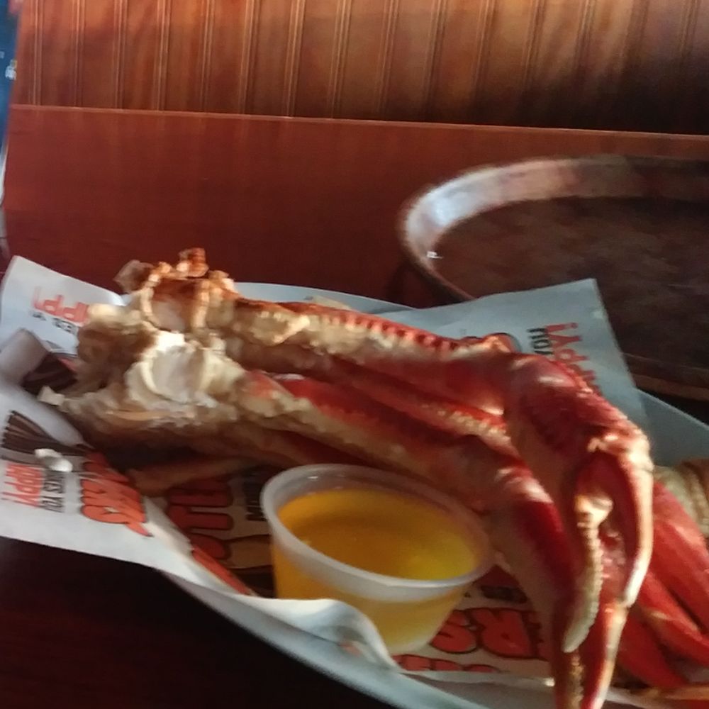 Hooters - Crab Legs 1/2 off Sundays - Chicken Wings Near Me - New Castle, Delaware
