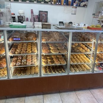 Karen's Donuts - The choices - Donuts Near Me - Los Angeles, California Karen's Donuts - The choices - Donuts Near Me - Los Angeles, California