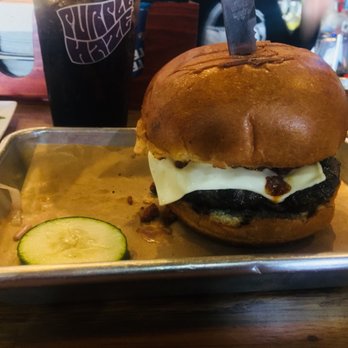 Bubba’s Bones & Brews - Gastropubs Near Me - Cathedral City, California