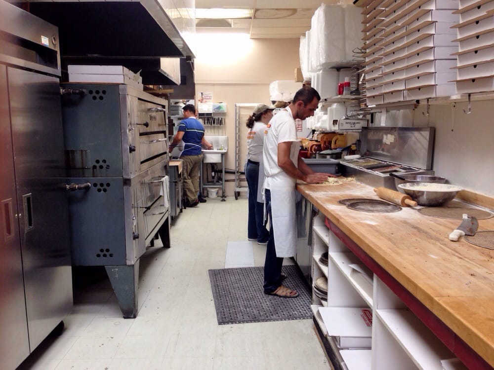 PIZZA TONITE Updated October 2024 17 Reviews 699 Wilkins St