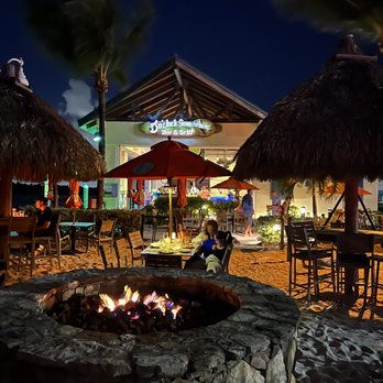 5 o'Clock Somewhere Bar & Grill - Bars Near Me - Hollywood, Florida