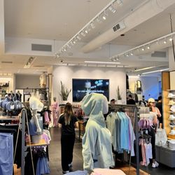 Lululemon Athletica