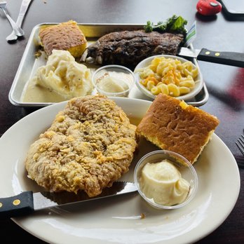 Sparky's Garage II - Chicken Fried Steak, Rib Eye - American Near Me - Butte, Montana