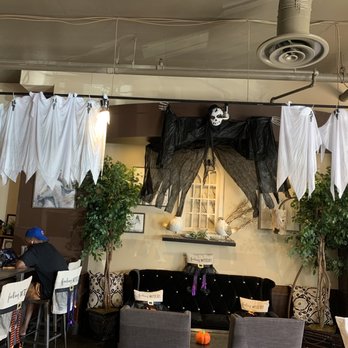 Lightbulb Coffee - Awesome vibe here at Light Bulb Coffee!! - Breakfast & Brunch Near Me - La Mesa, California