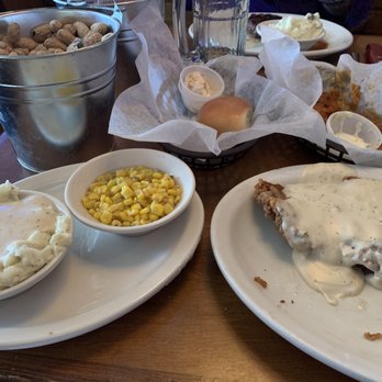 Texas Roadhouse - Country Fried Sirloin, mashed potatoes & gravy, and corn - Steakhouses Near Me - Tonawanda, New York Texas Roadhouse - Country Fried Sirloin, mashed potatoes & gravy, and corn - Steakhouses Near Me - Tonawanda, New York