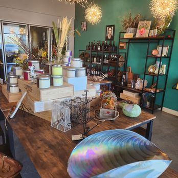 Wine & Blooms - Gift Shops Near Me - El Paso, Texas Wine & Blooms - Gift Shops Near Me - El Paso, Texas