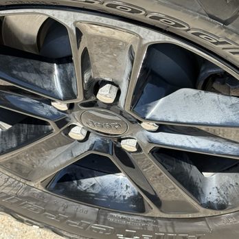 Trademark Carwash - Dirty wheel - Auto Detailing Near Me - Allen, Texas