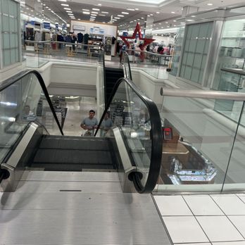 Macy's - Department Stores Near Me - Virginia Beach, Virginia