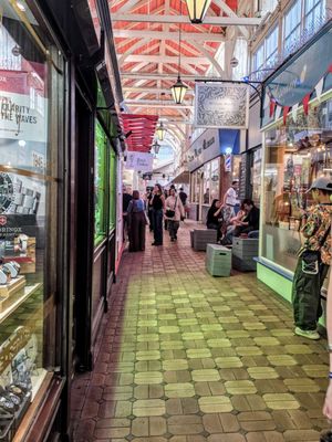 The Covered Market by null
