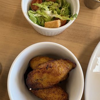 Eskina - Side salad was small and side of fried bananas - Brazilian Near Me - Orlando, Florida Eskina - Side salad was small and side of fried bananas - Brazilian Near Me - Orlando, Florida