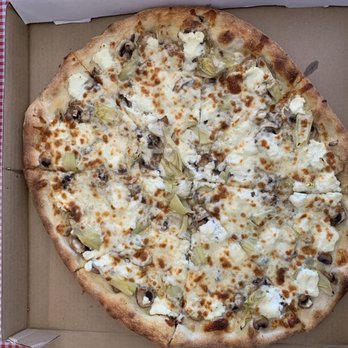 De Luca's Restaurant - Pizza Near Me - San Diego, California De Luca's Restaurant - Pizza Near Me - San Diego, California
