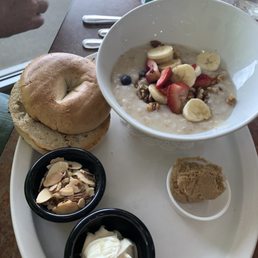 Berry Nutty Oatmeal Berry Nutty Oatmeal